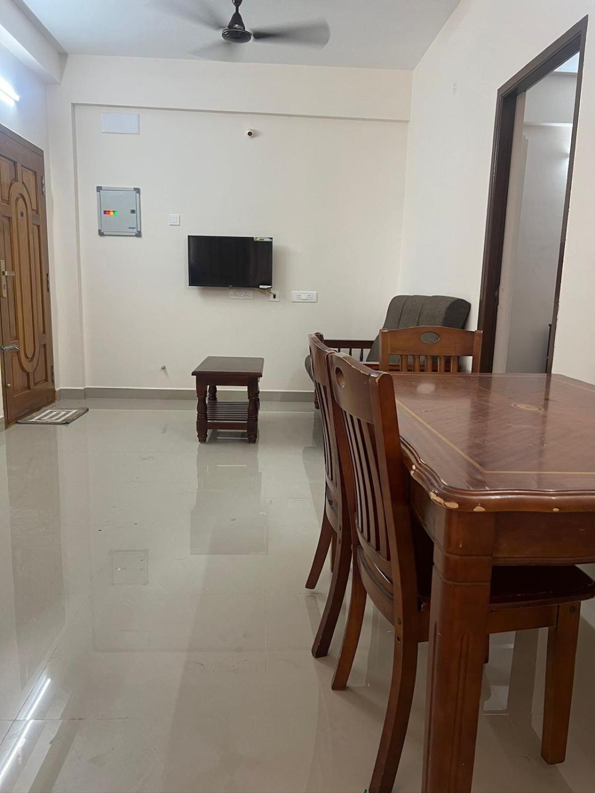 Aishwaryam Service Apartment Čennai Exteriér fotografie